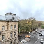 Lägenhet Inshiapartments On Slovatskoho Str Lviv