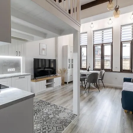 Inshiapartments On Slovatskoho Str *