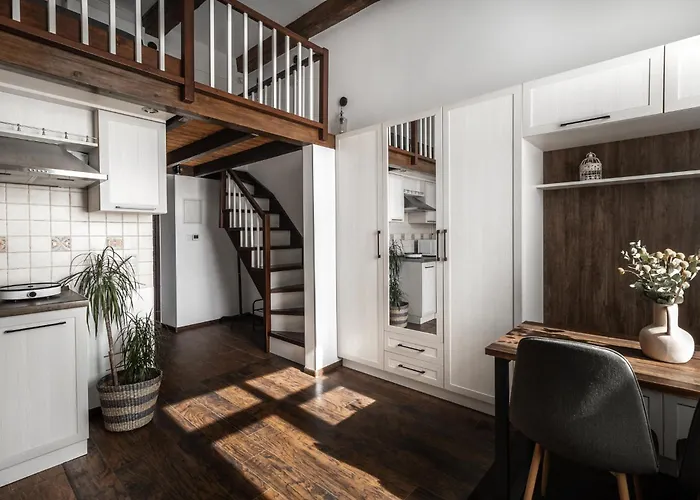 Inshiapartments On Slovatskoho Str Апартаменты